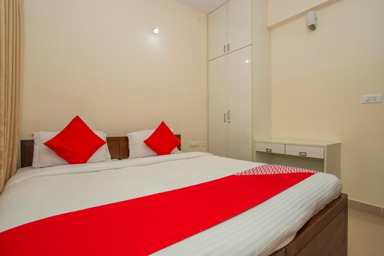 Oyo 4797 Lulu Hospitality Hotel Yelahanka Buitenkant foto