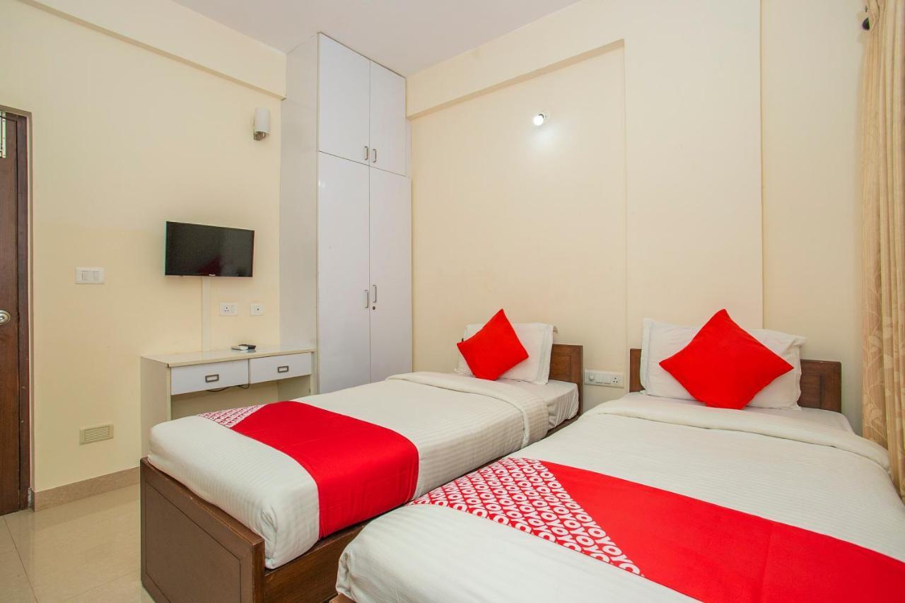 Oyo 4797 Lulu Hospitality Hotel Yelahanka Buitenkant foto